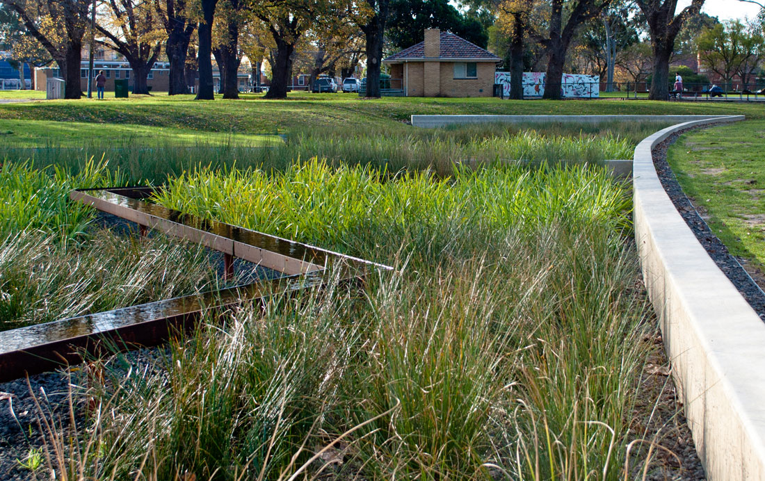 Edinburgh Gardens Raingarden by GHD Pty Ltd 01